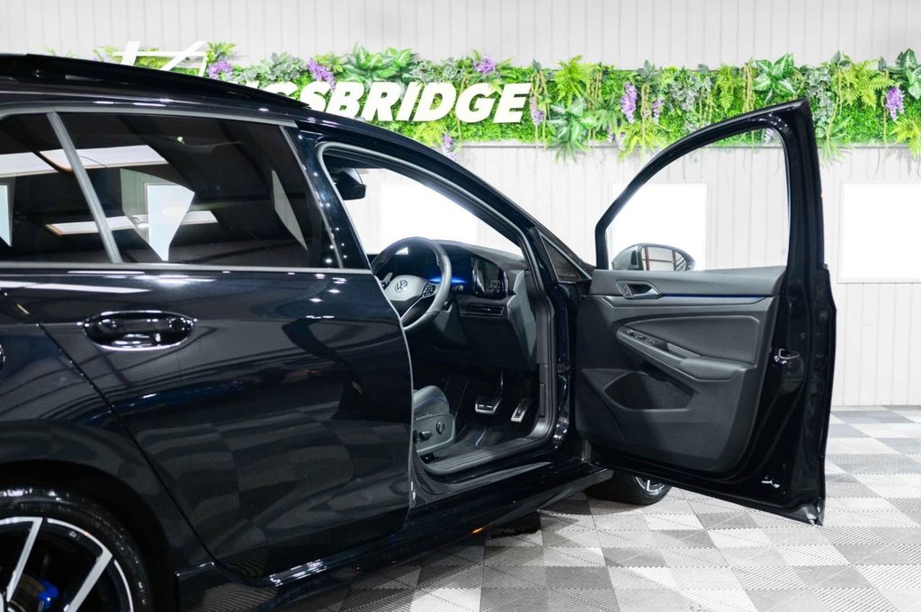 Used Volkswagen Golf 2023 for sale - 76655042: Photo 14