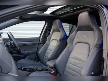 Used Volkswagen Golf 2023 for sale - 76655042: Photo