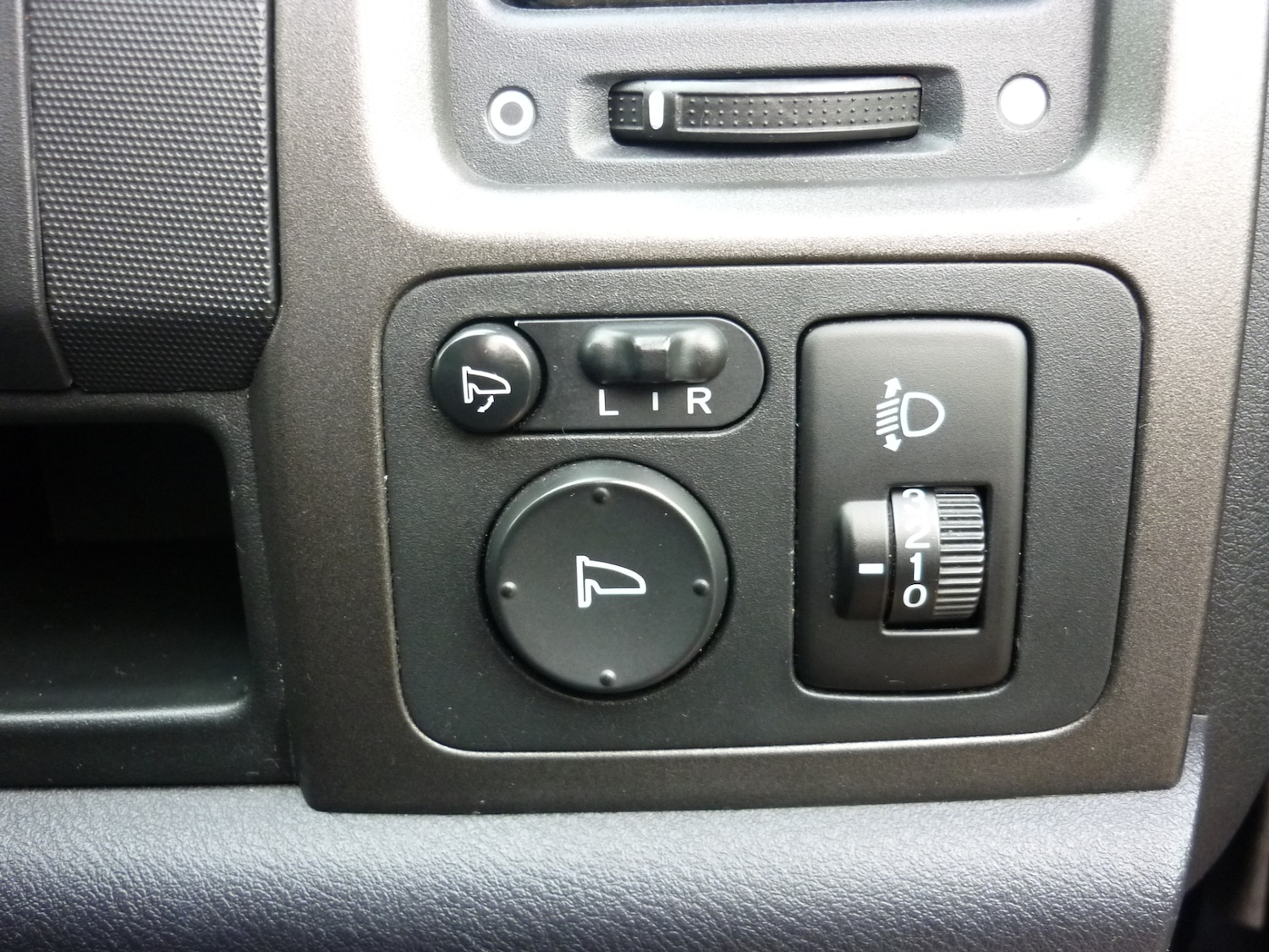 Used Honda CR-V 2010 for sale - 77676256: Photo 12