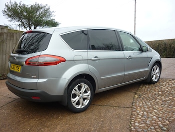 Used Ford S-Max 2010 for sale - 76951398: Photo