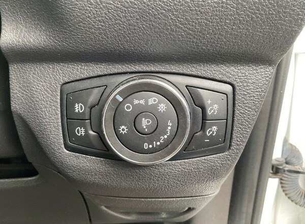 Used Ford Transit Courier 2020 for sale - 74456510: Photo 17