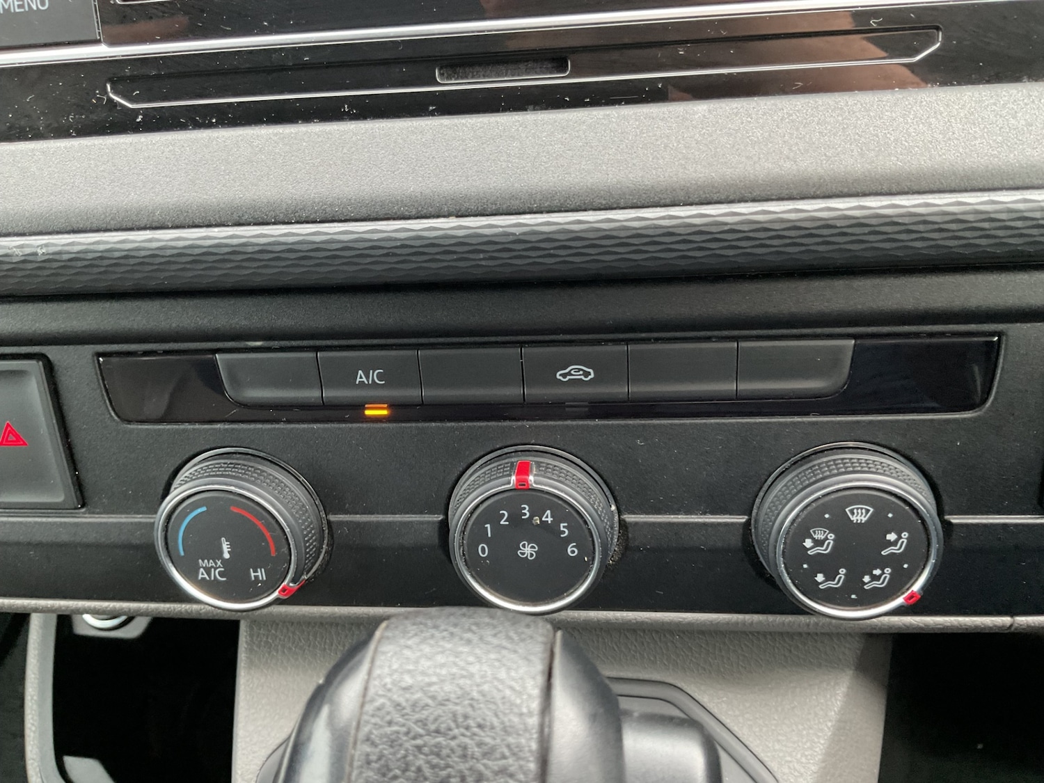 Used Volkswagen Transporter 2021 for sale - 77504421: Photo 12