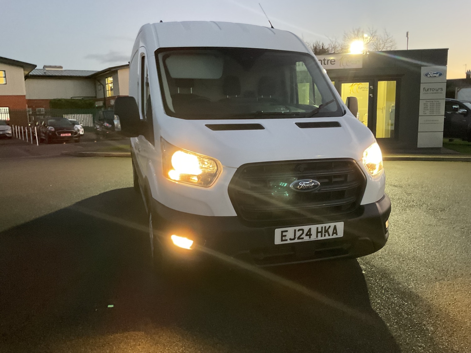 Used Ford Transit 2024 for sale - 75951678: Photo 2