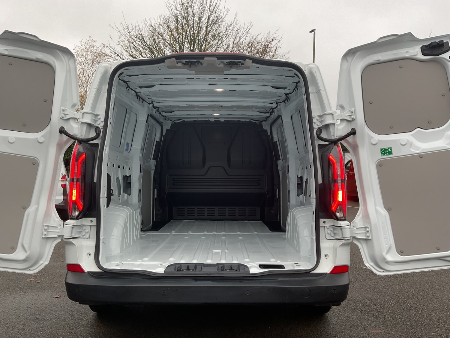 Used Ford Transit Custom 2025 for sale - 76578218: Photo 25