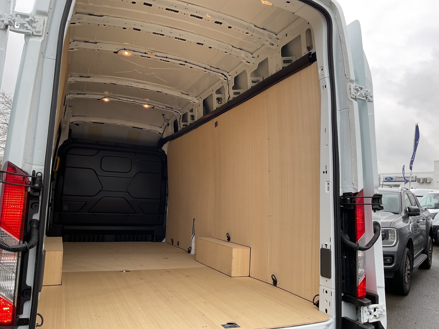 Used Ford Transit 2025 for sale - 77718256: Photo 28