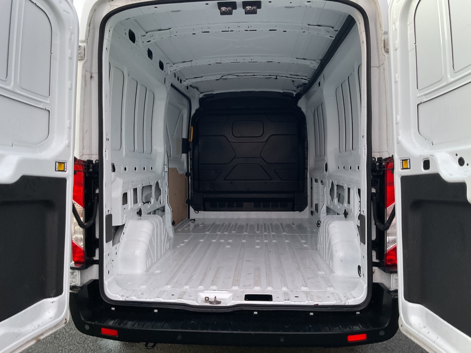 Used Ford Transit 2023 for sale - 76968460: Photo 21