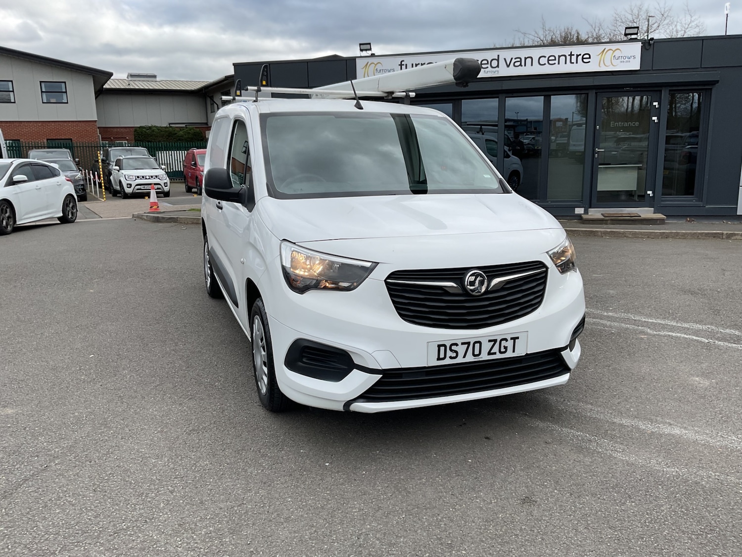Used Vauxhall Combo 2020 for sale - 77817854: Photo 2