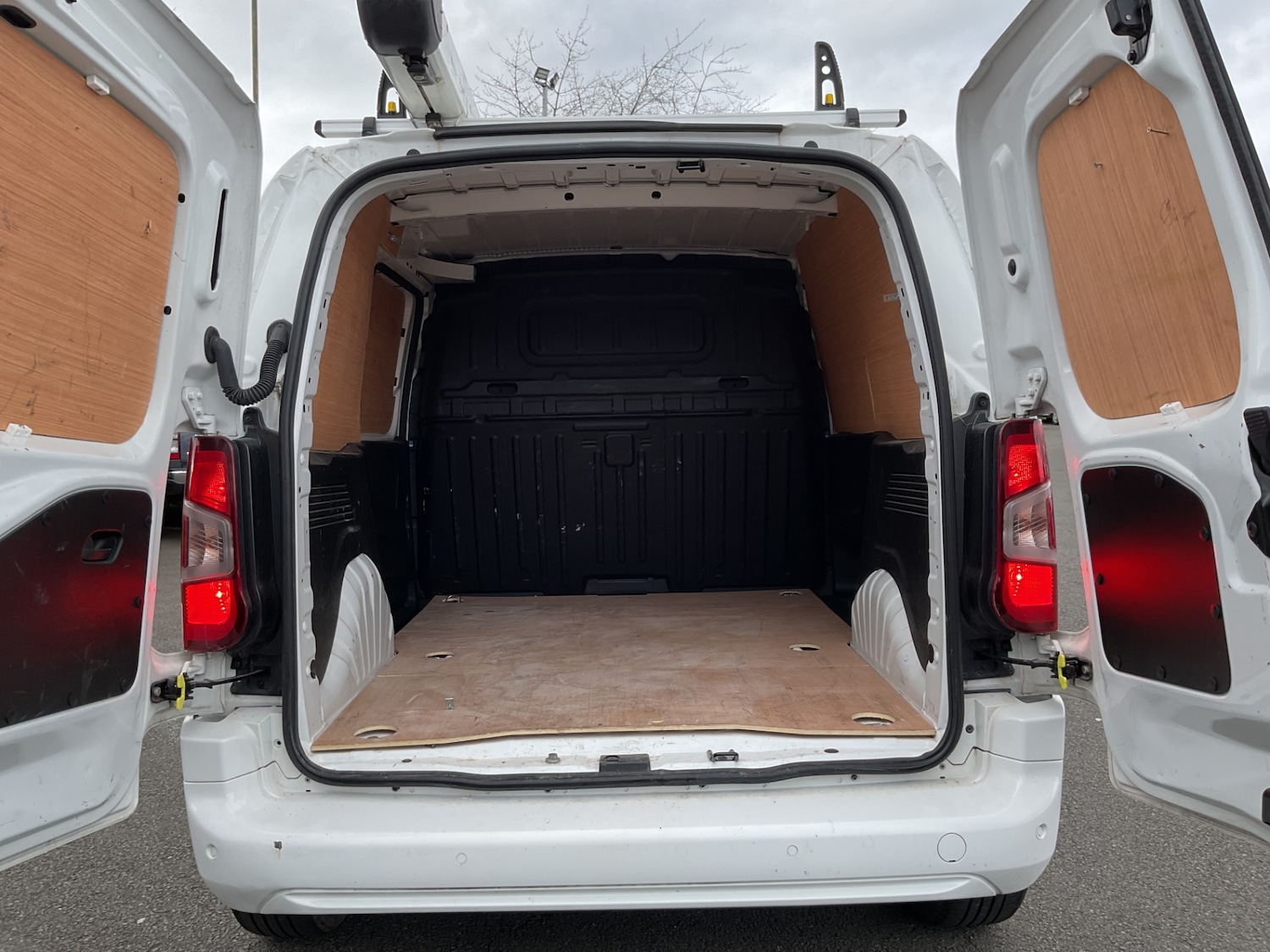 Used Vauxhall Combo 2020 for sale - 77817854: Photo 21