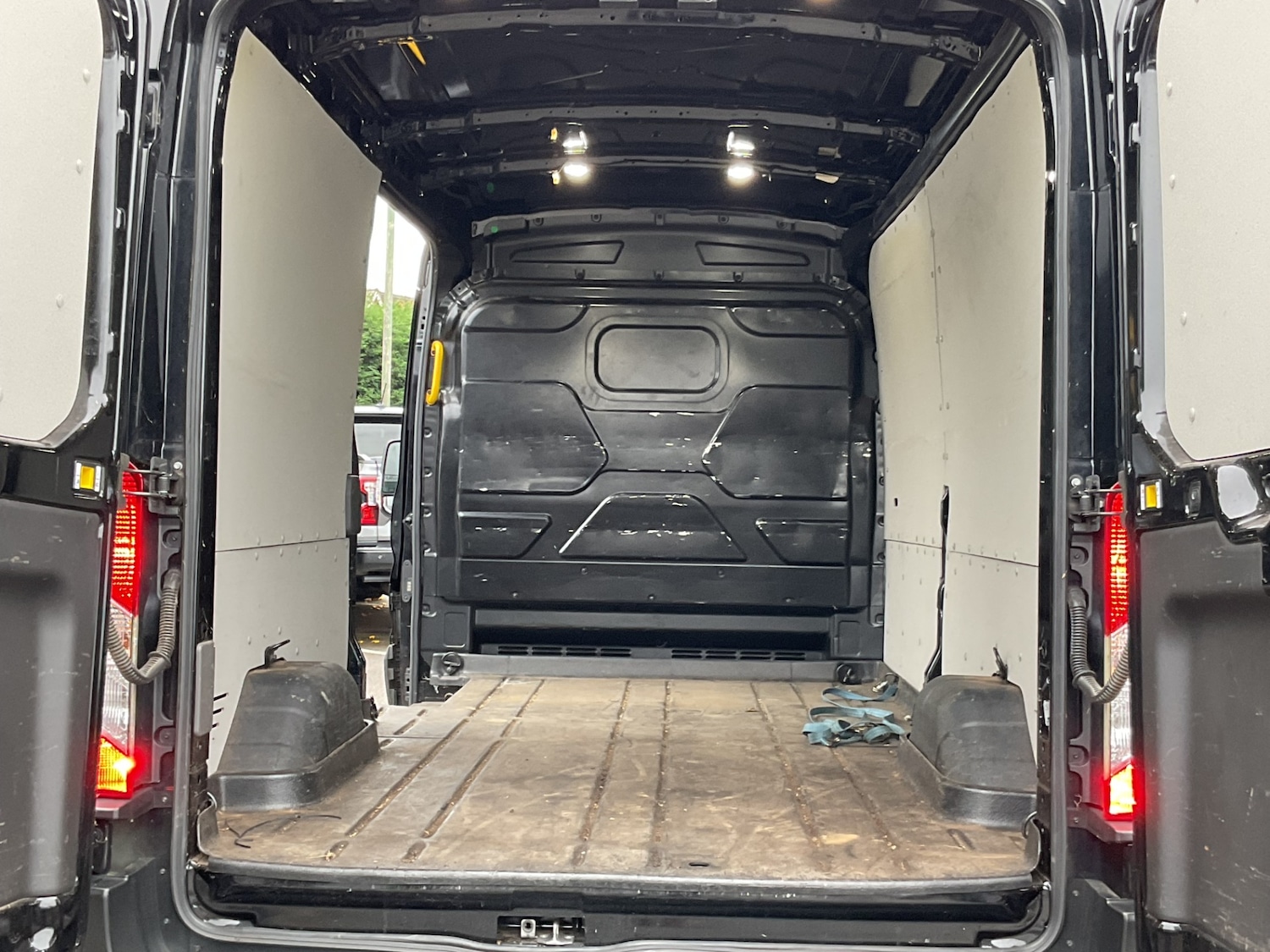 Used Ford Transit 2022 for sale - 76491030: Photo 21