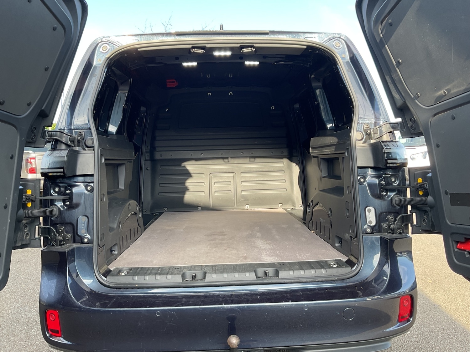 Used Volkswagen ID.3 2025 for sale - 77742562: Photo 32