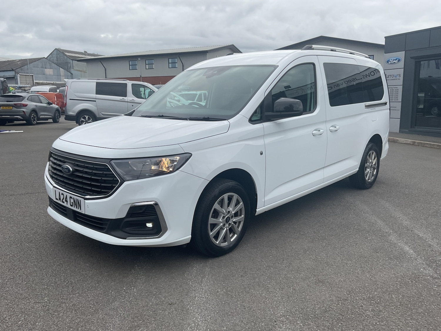 Used Ford Tourneo Connect 2024 for sale - 78077948: Photo 4