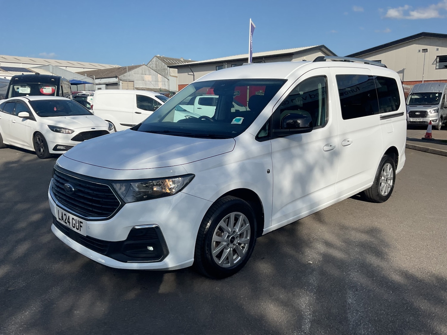 Used Ford Tourneo Connect 2024 for sale - 78176431: Photo 4