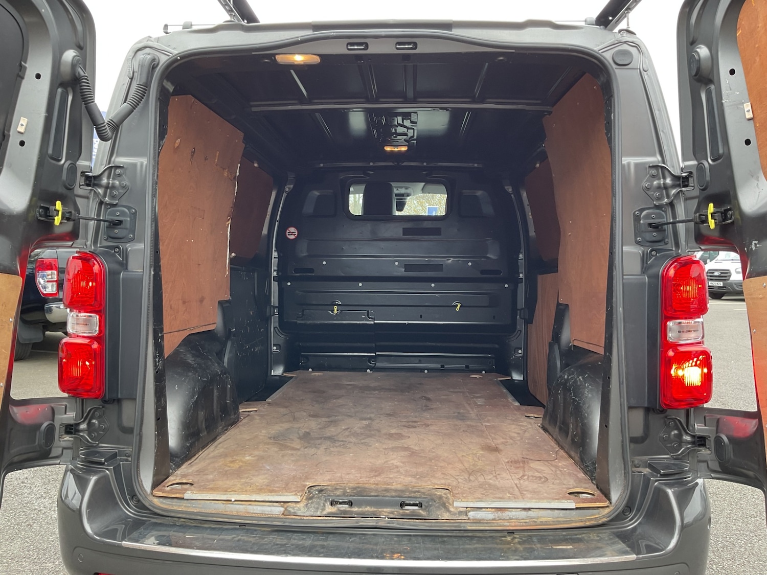 Used Peugeot Expert 2021 for sale - 77984130: Photo 27