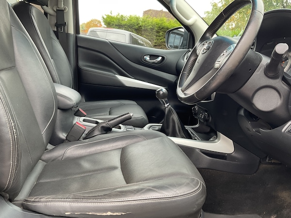 Used Nissan Navara 2017 for sale - 76288669: Photo 25