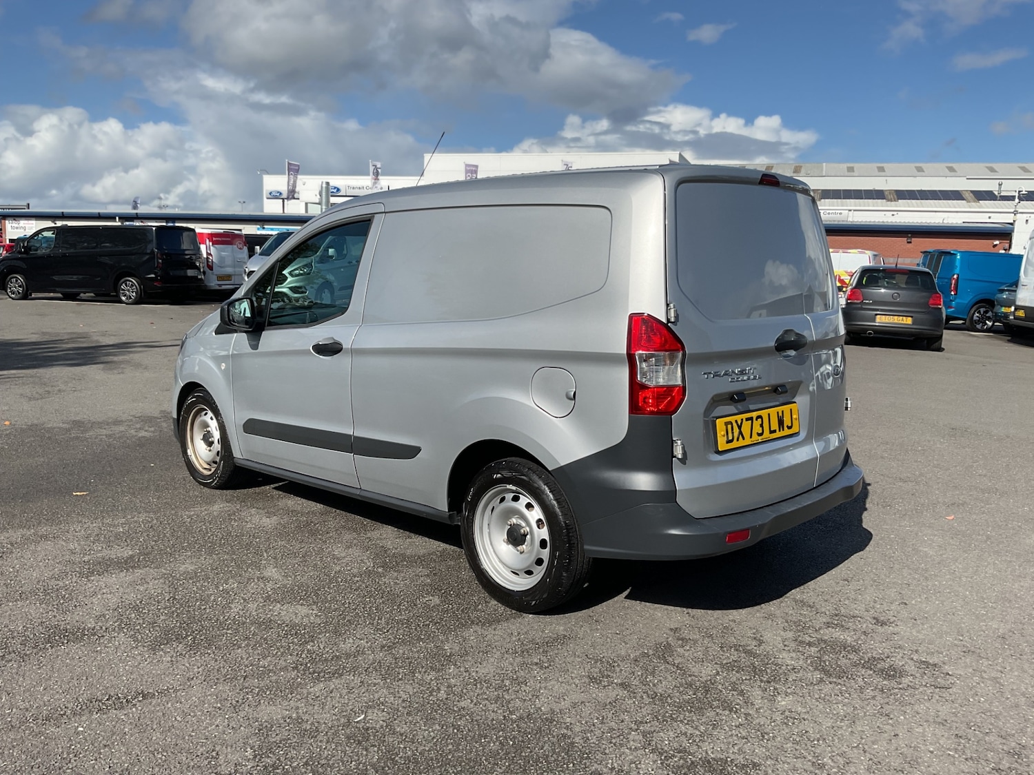 Used Ford Transit Courier 2023 for sale - 76016658: Photo 5