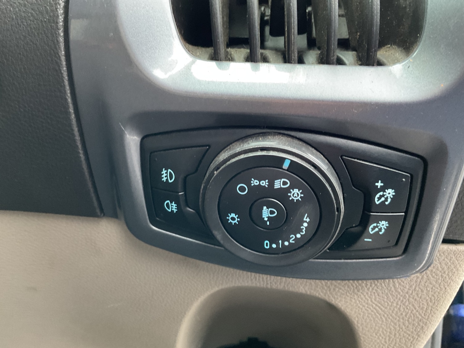 Used Ford Transit Custom 2017 for sale - 77516173: Photo 12