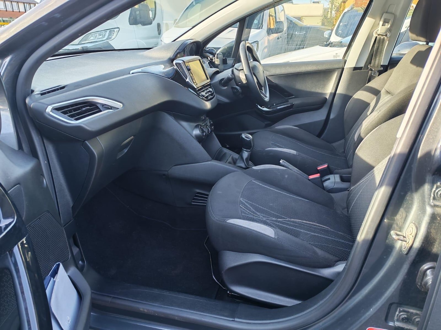 Used Peugeot 208 2013 for sale - 78035005: Photo 17