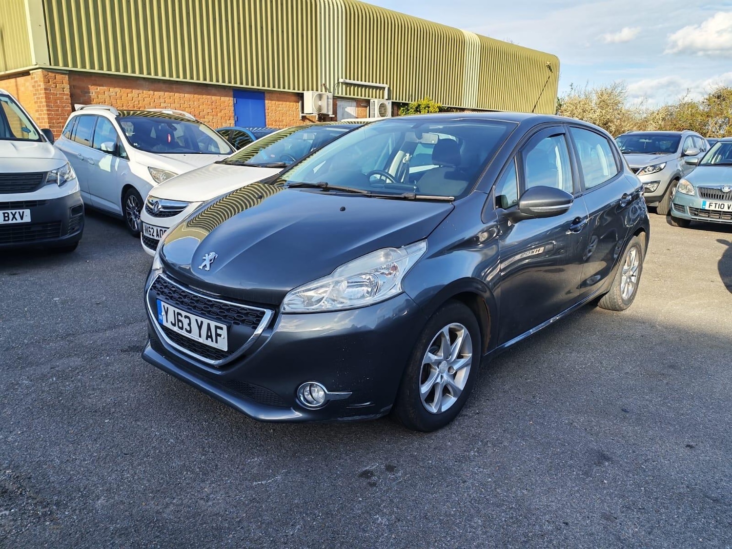 Used Peugeot 208 2013 for sale - 78035005: Photo 8
