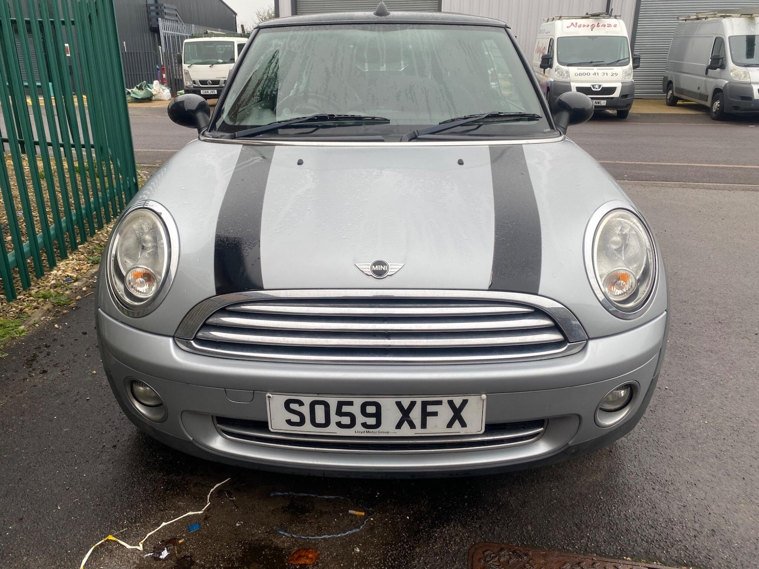 Used MINI Convertible 2009 for sale - 77633423: Photo 2