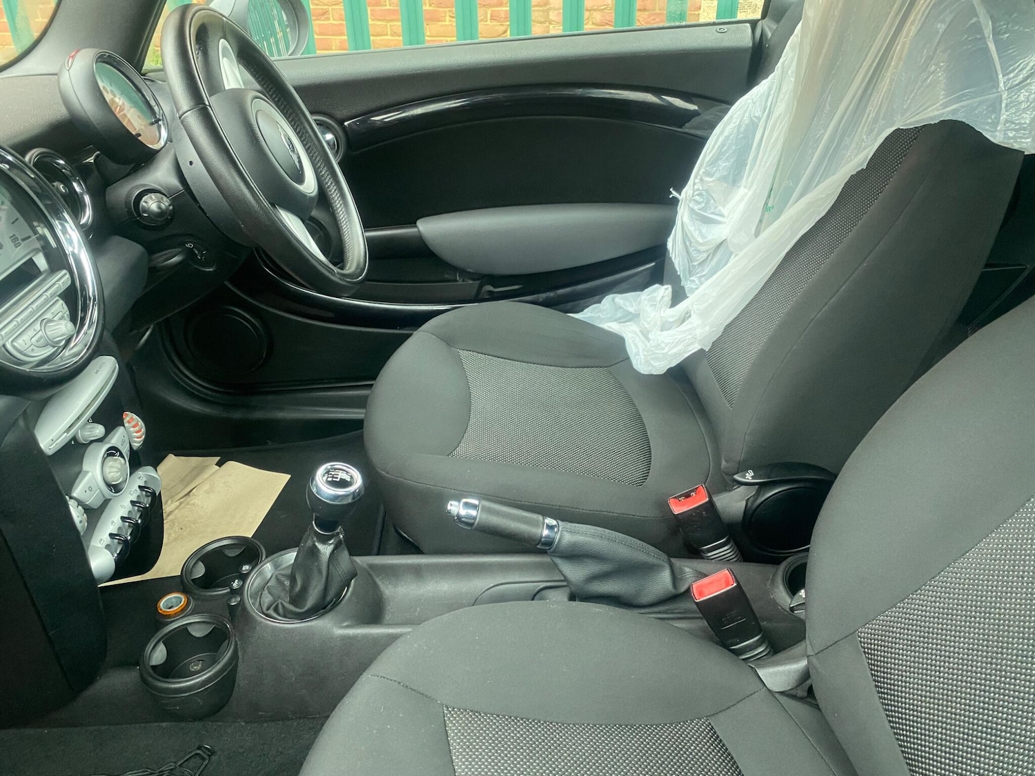 Used MINI Convertible 2009 for sale - 77633423: Photo 6