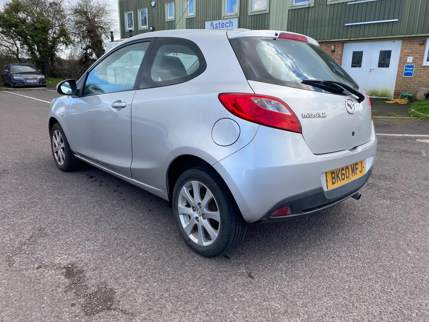 Used Mazda Mazda2 for sale - 77705253: Photo 6