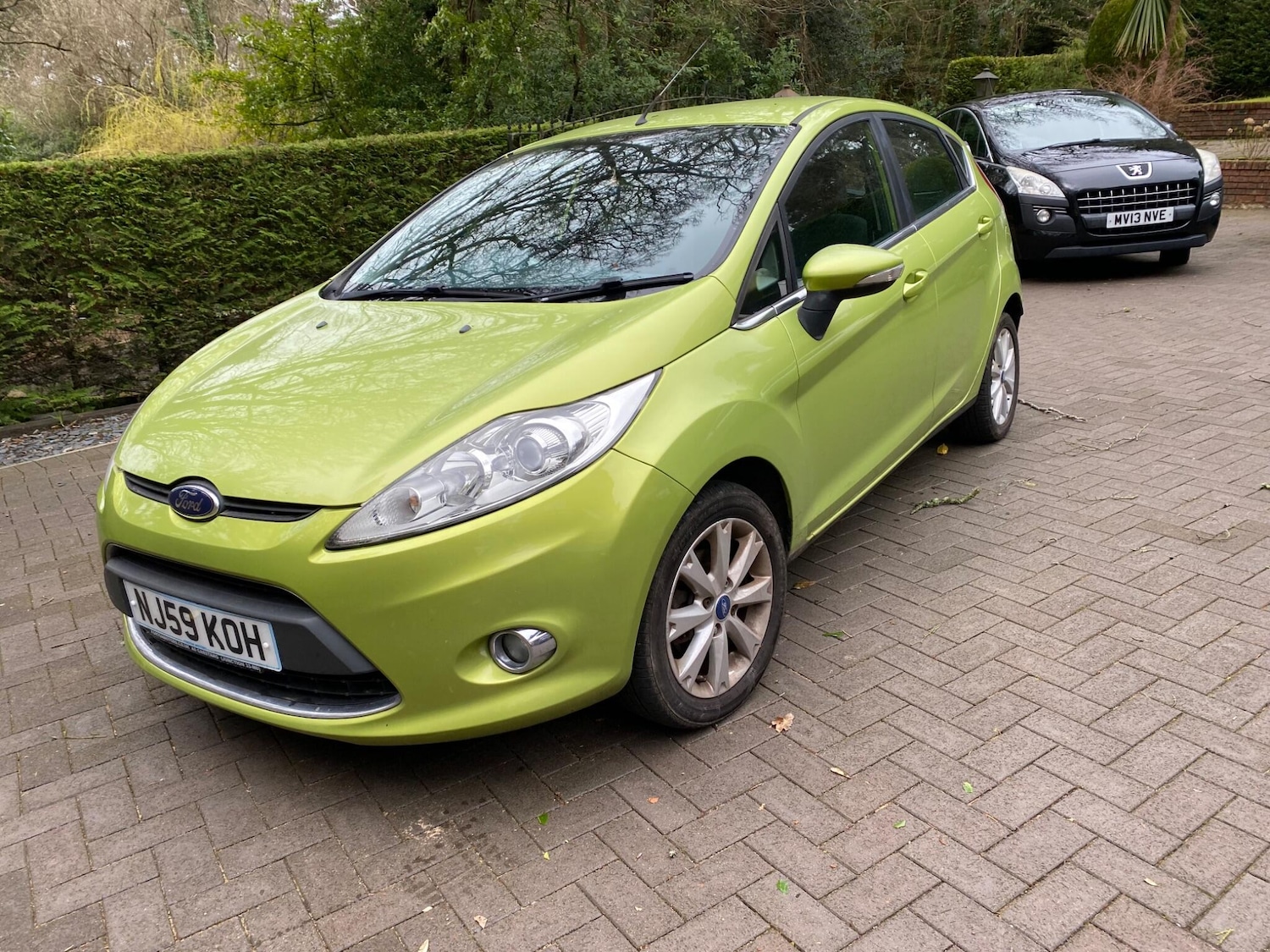 Used Ford Fiesta for sale - 77925596: Photo 2