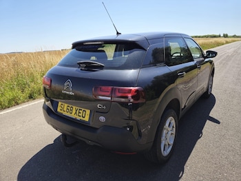 Used Citroen C4 Cactus 2018 for sale - 77255556: Photo