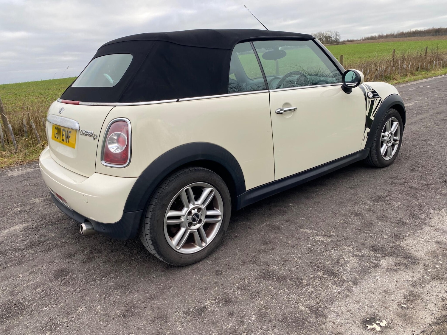 Used MINI Convertible 2011 for sale - 77255558: Photo 18