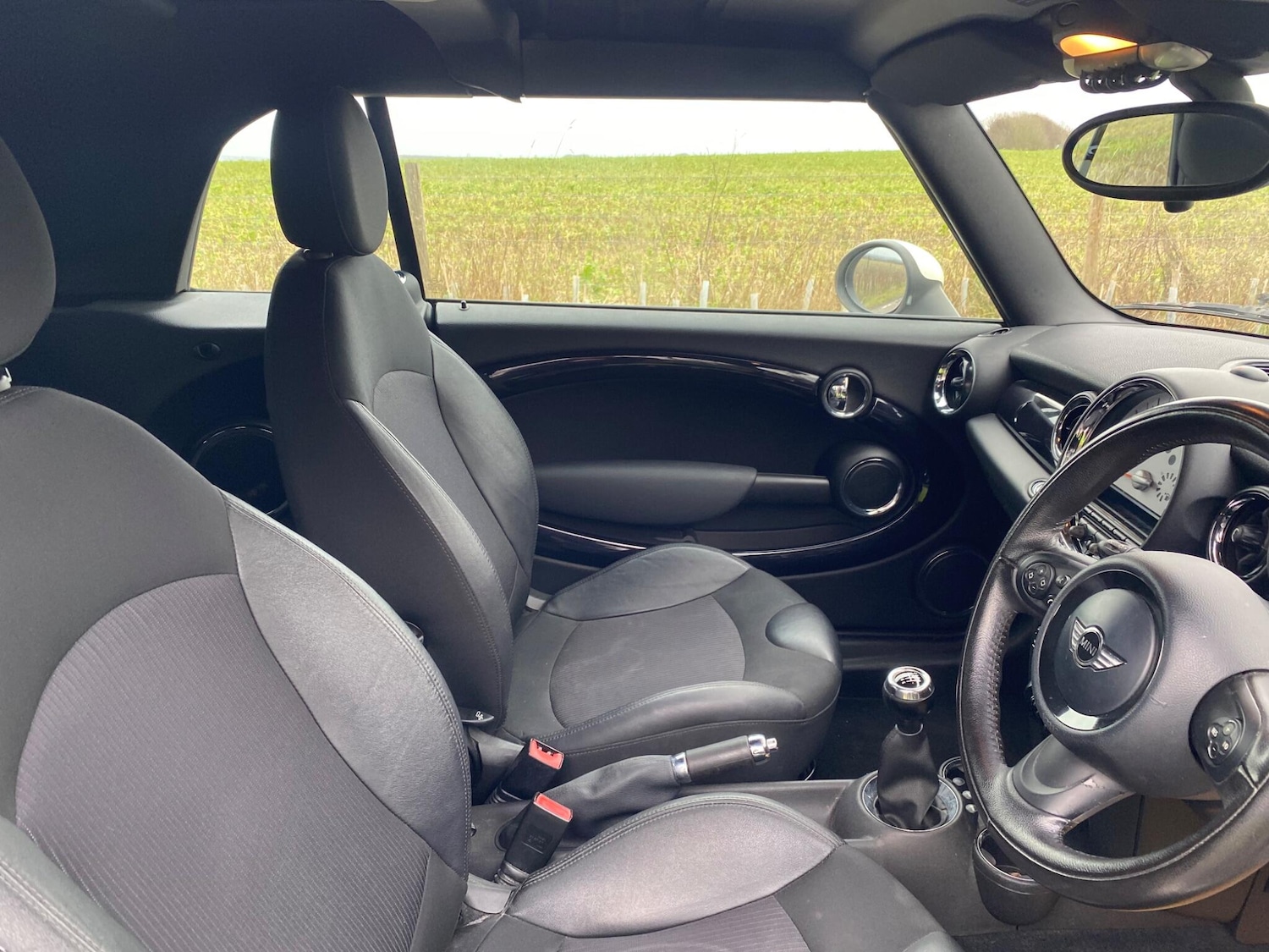 Used MINI Convertible 2011 for sale - 77255558: Photo 21