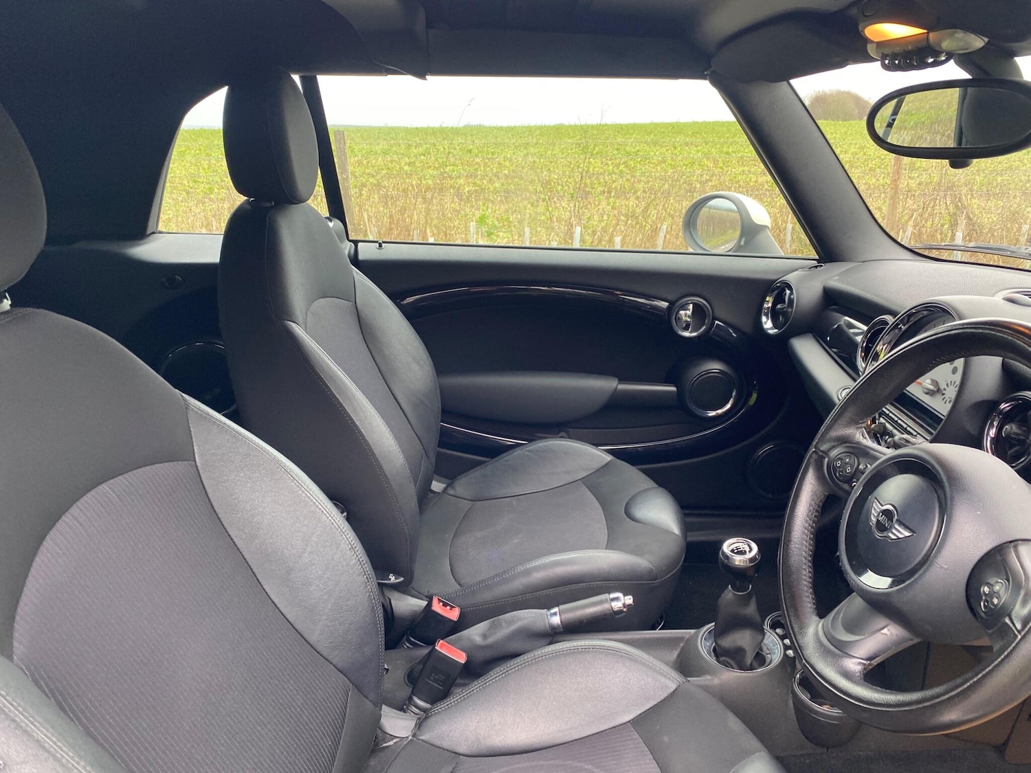 Used MINI Convertible 2011 for sale - 77255558: Photo 22