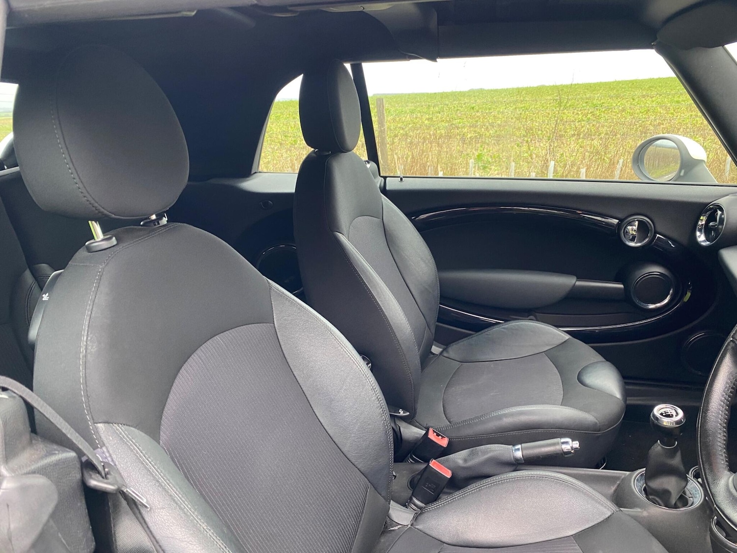 Used MINI Convertible 2011 for sale - 77255558: Photo 23