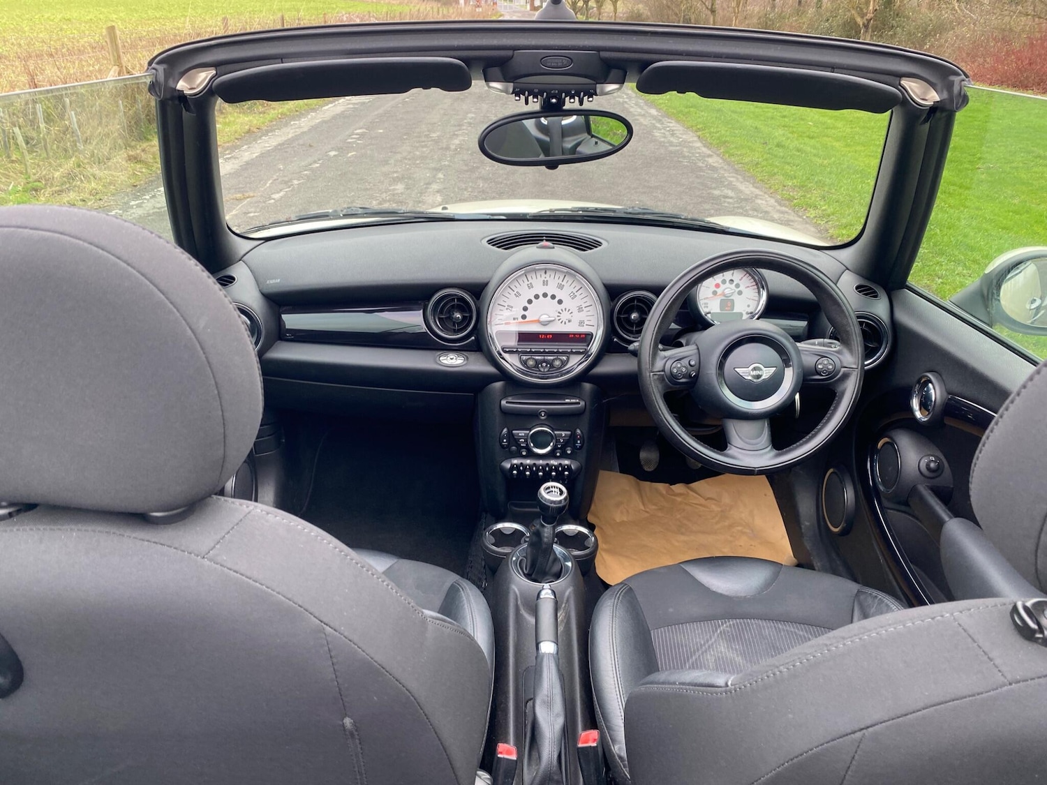 Used MINI Convertible 2011 for sale - 77255558: Photo 29