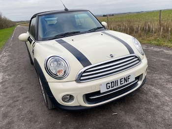 Used MINI Convertible 2011 for sale - 77255558: Photo