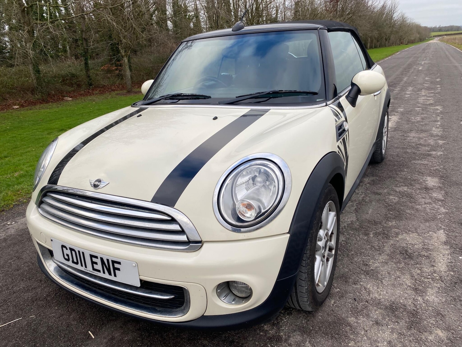 Used MINI Convertible 2011 for sale - 77255558: Photo 6