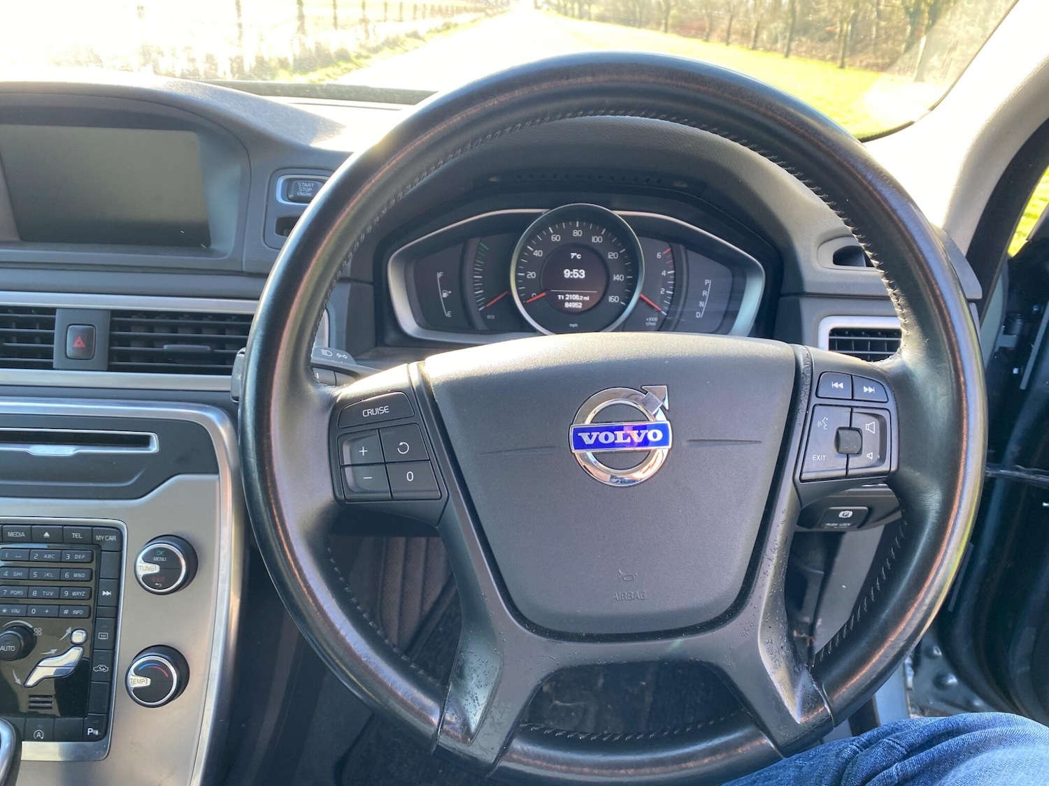 Used Volvo V70 2013 for sale - 77704653: Photo 33