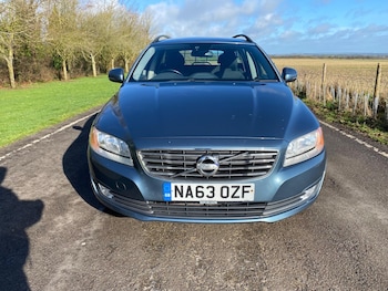 Used Volvo V70 2013 for sale - 77704653: Photo