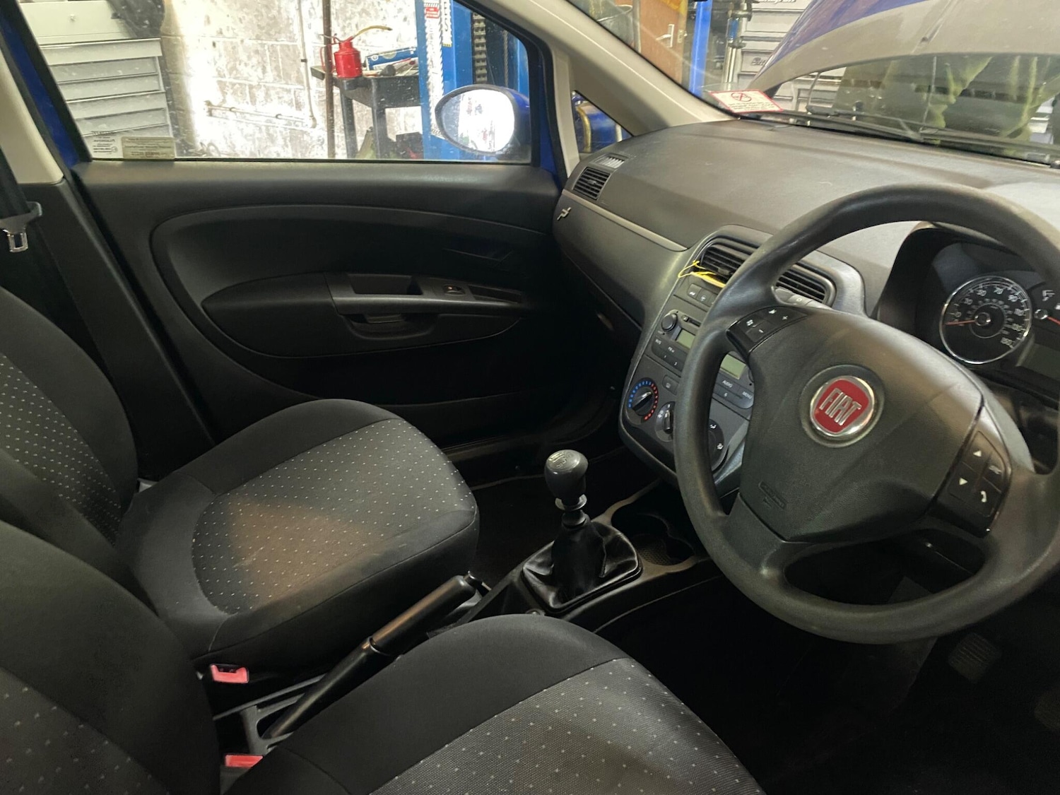 Used Fiat Grande Punto 2010 for sale - 77305164: Photo 2
