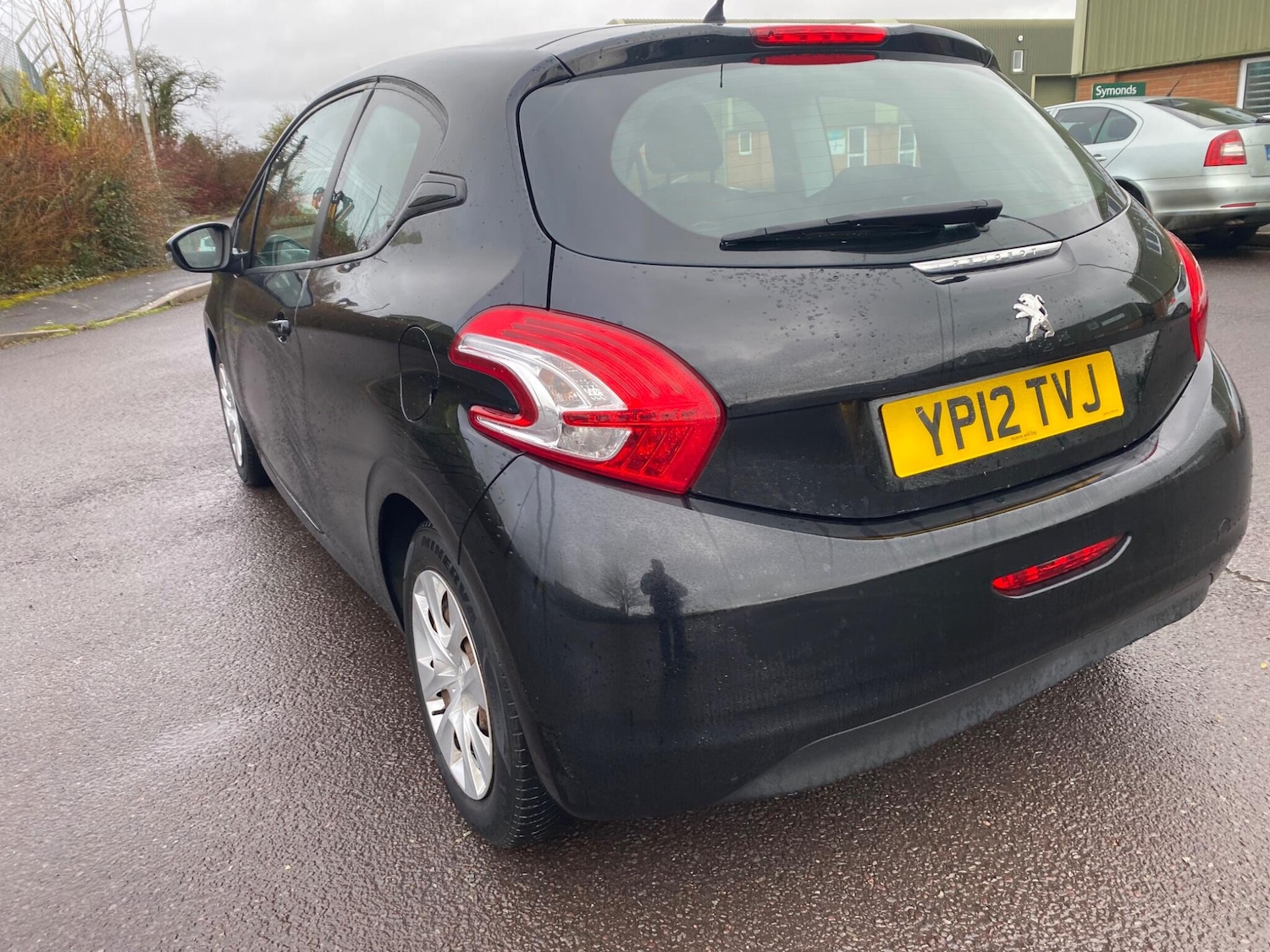 Used Peugeot 208 2012 for sale - 77710578: Photo 10