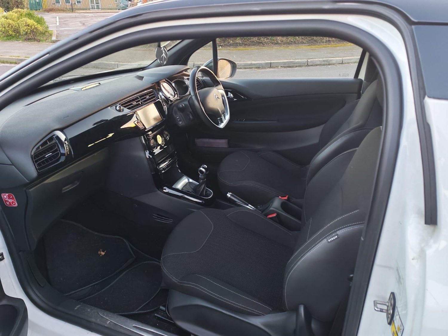 Used DS Automobiles DS 3 2015 for sale - 77924878: Photo 16