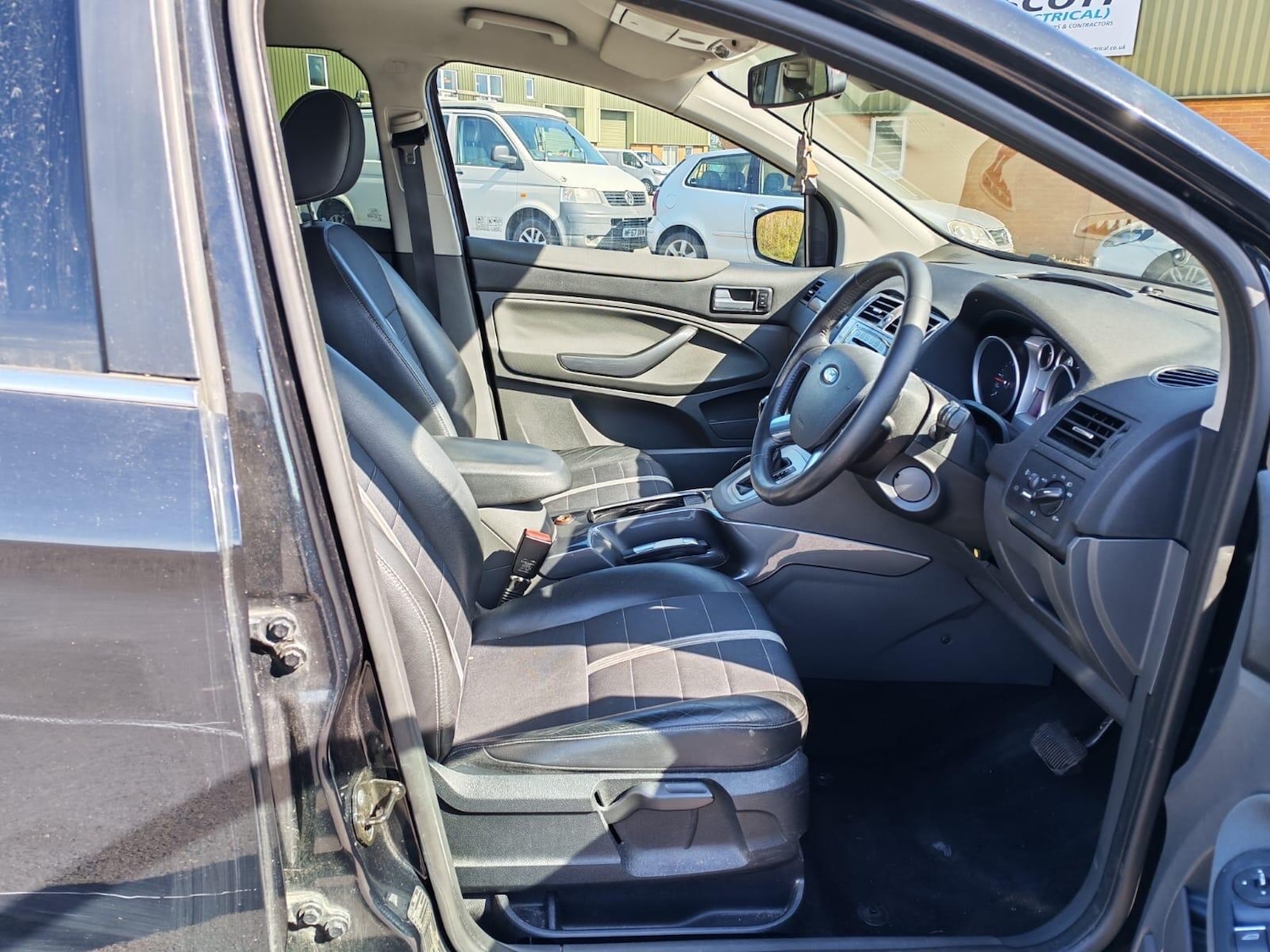 Used Ford Kuga 2011 for sale - 77978021: Photo 16