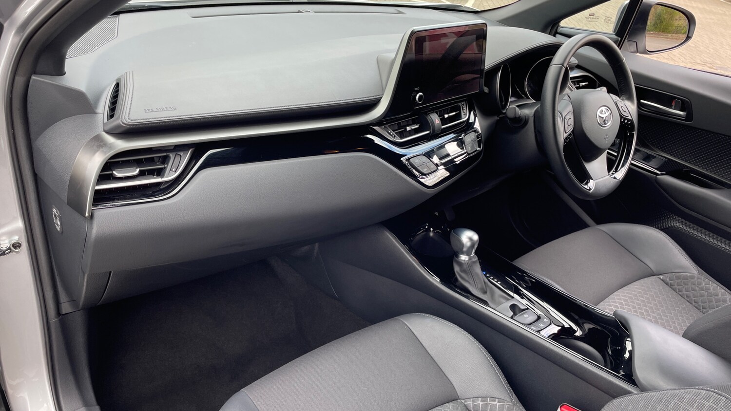 Used Toyota C-HR 2022 for sale - 78111965: Photo 10