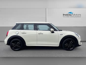 Used MINI Hatch 2019 for sale - 79668573: Photo