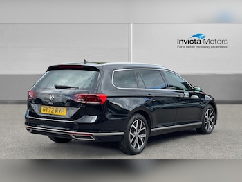 Used Volkswagen Passat 2022 for sale - 79575670: Photo