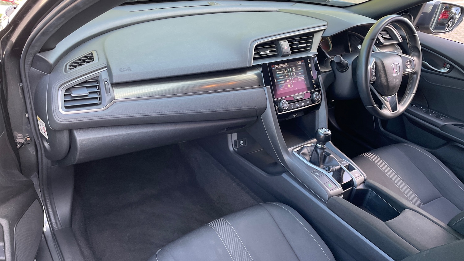 Used Honda Civic 2018 for sale - 75913352: Photo 10