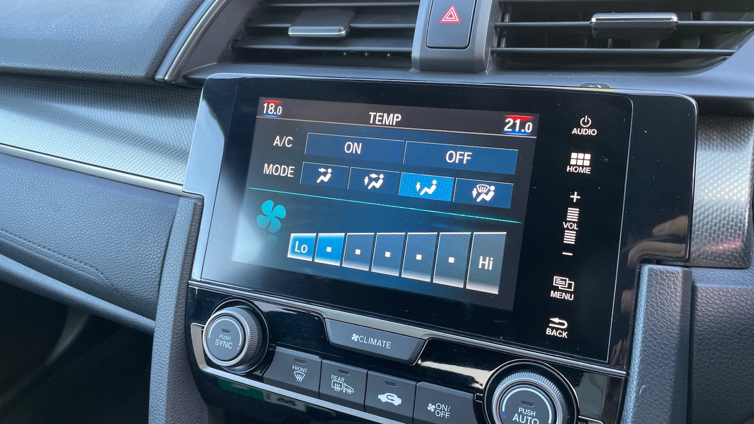 Used Honda Civic 2018 for sale - 75913352: Photo 23