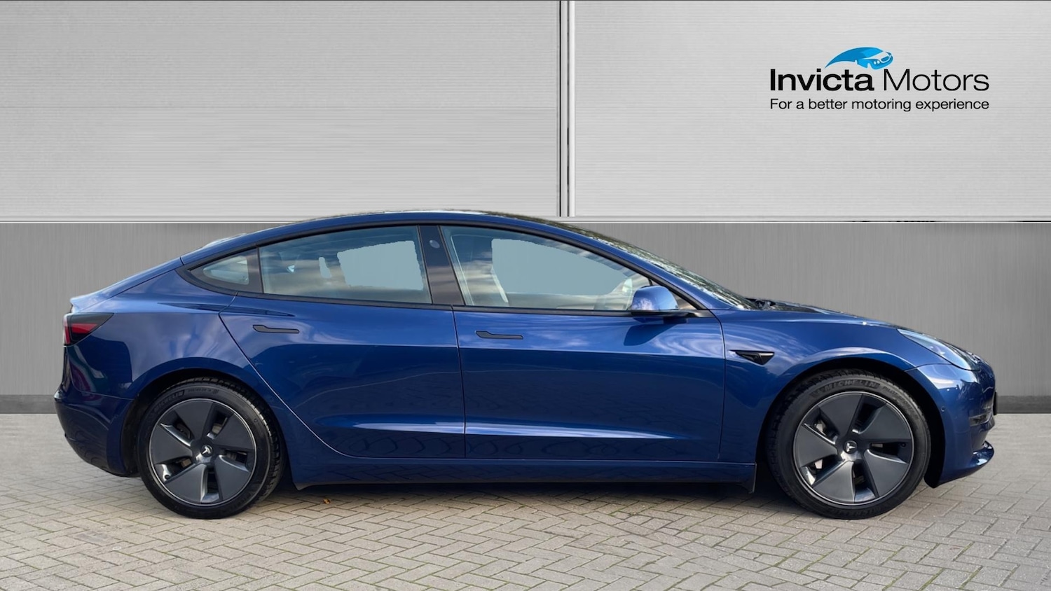 Used Tesla Model 3 2021 for sale - 76387069: Photo 2