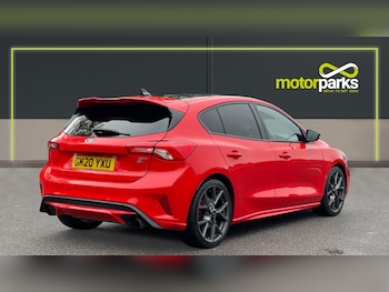 Used Ford Focus 2020 for sale - 76106992: Photo 3