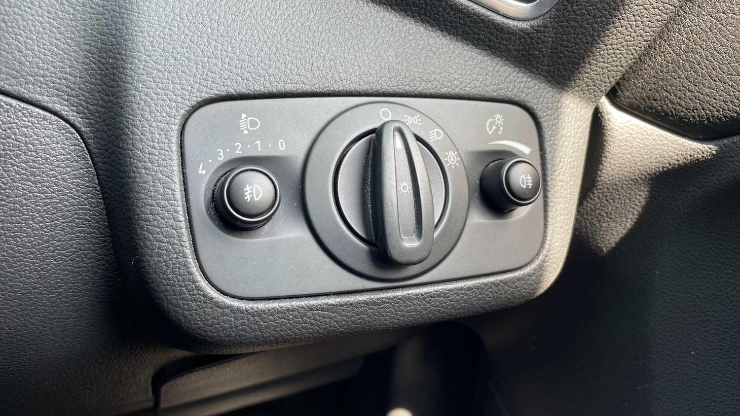 Used Ford Kuga 2014 for sale - 76559653: Photo 22