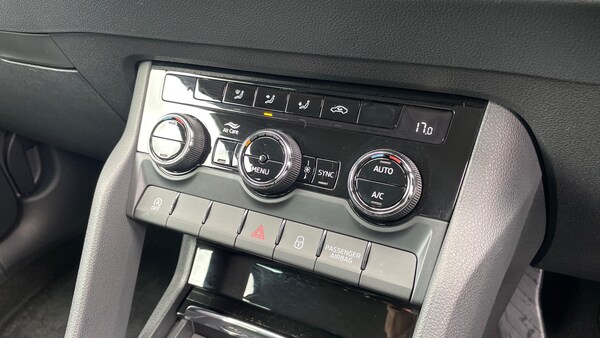 Used Skoda Karoq 2023 for sale - 75754403: Photo 22