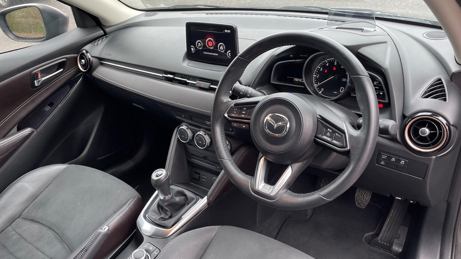 Used Mazda Mazda2 for sale - 77807262: Photo 9